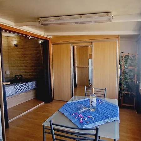 Semesterbostad Small Rooftop, Ocean View