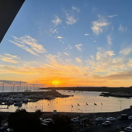 Semesterbostad Small Rooftop, Ocean View