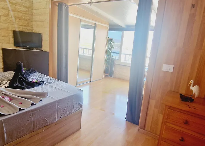 Small Rooftop, Ocean View 度假居 阿罗纳