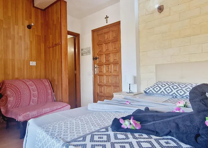 Small Rooftop, Ocean View בית נופש ארונה